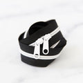 Zipper Zap 30" (Color Black & White)
